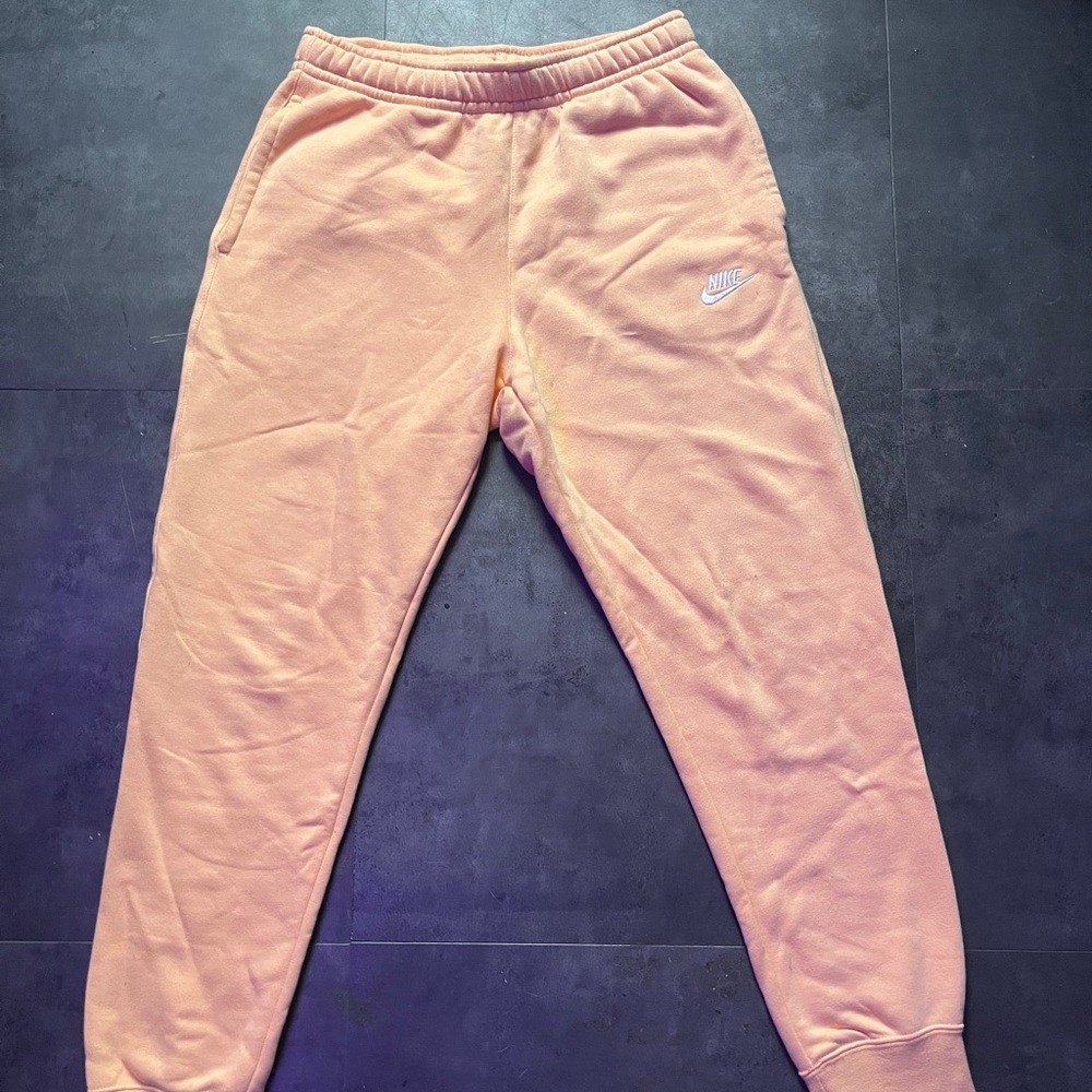 Nike Pink Joggers Relaxed Fit Tapered Leg